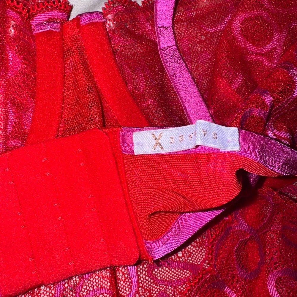 Savage X Fenty Red and Pink Lace Bodysuit - Picture 6 of 8